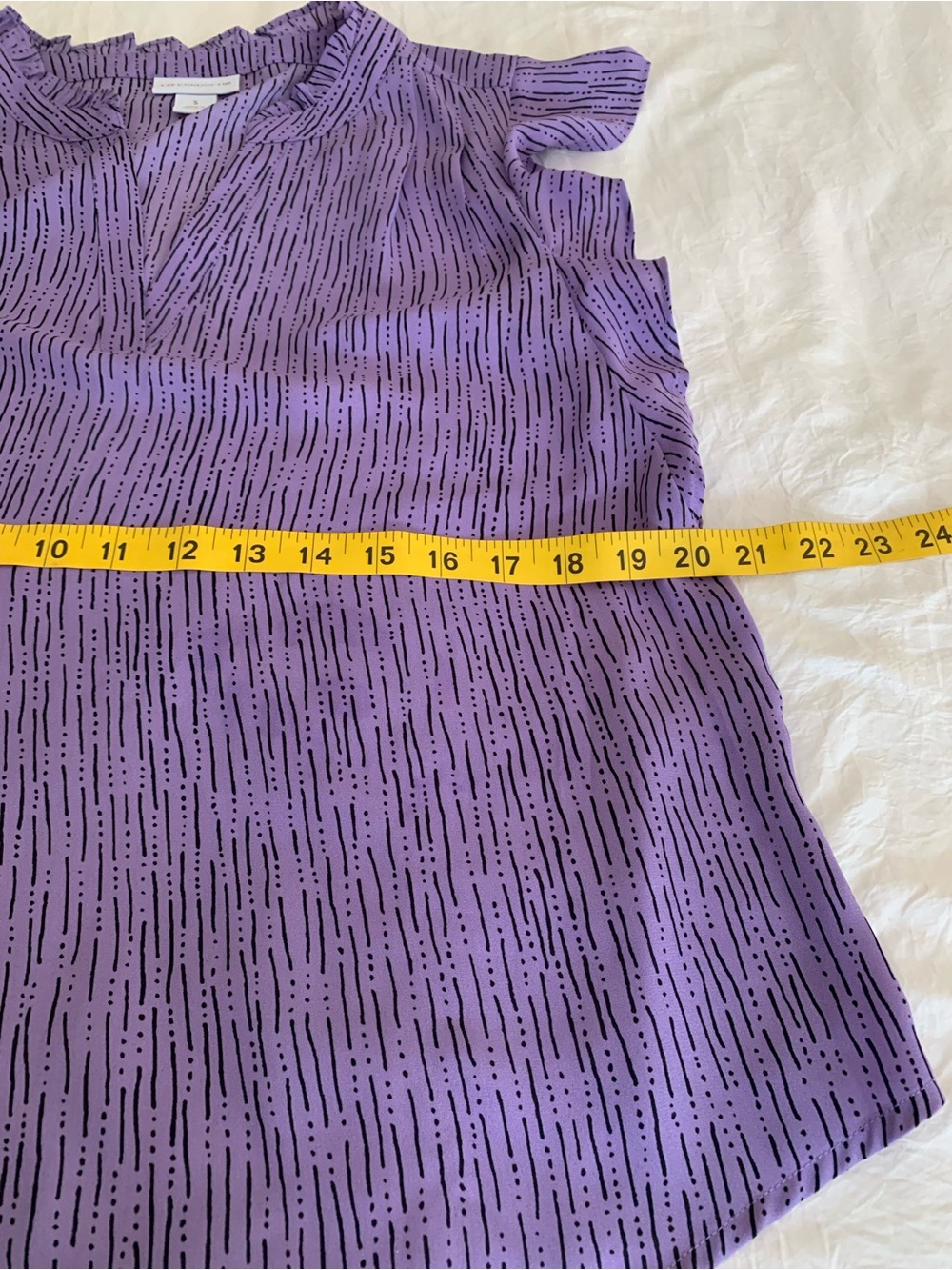Liz Claiborne Womens Purple Ruffle Sleeve V-Neck Blouse Dash Print Size S - Picture 7 of 8